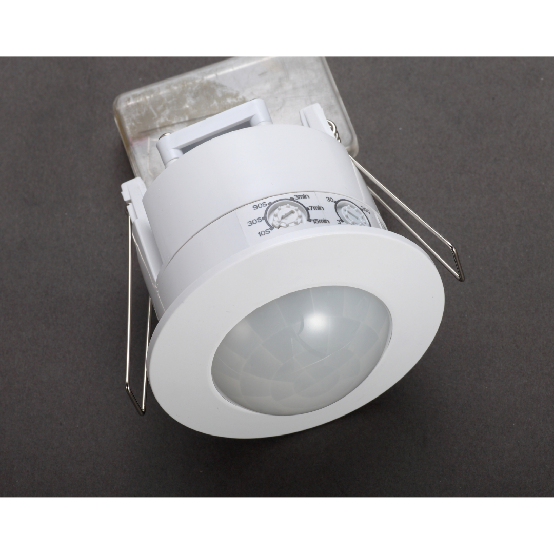 SENS003: Infrared Recessed Motion Sensors IP20