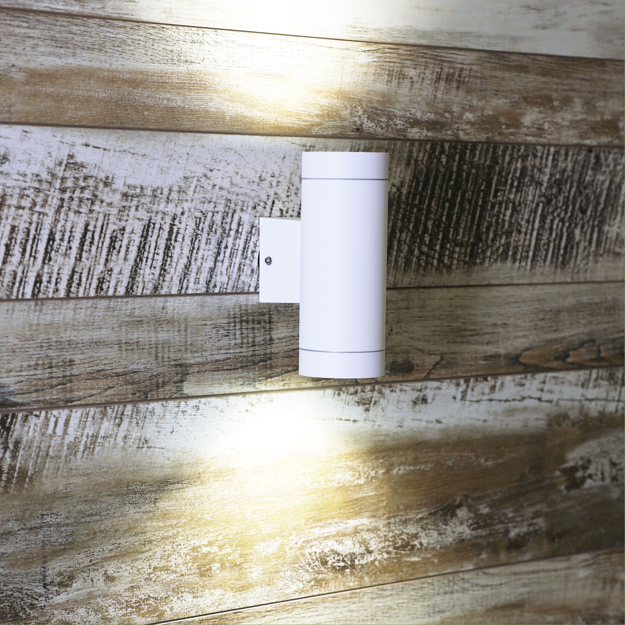 LATITUDE WHITE