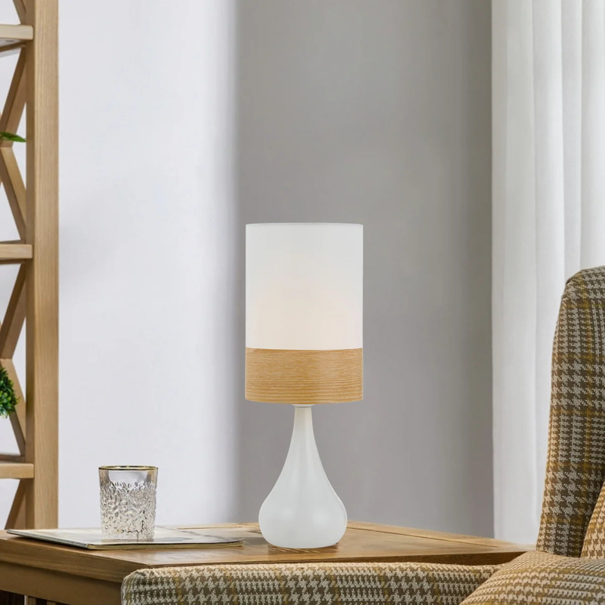 AKIRA CERAMIC TABLE LAMP
