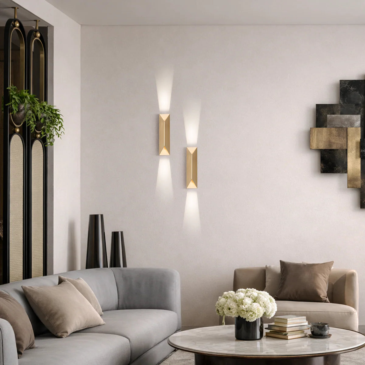 CHASKA WALL LIGHT