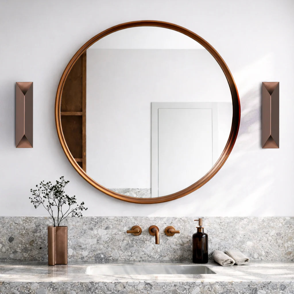 CHASKA WALL LIGHT
