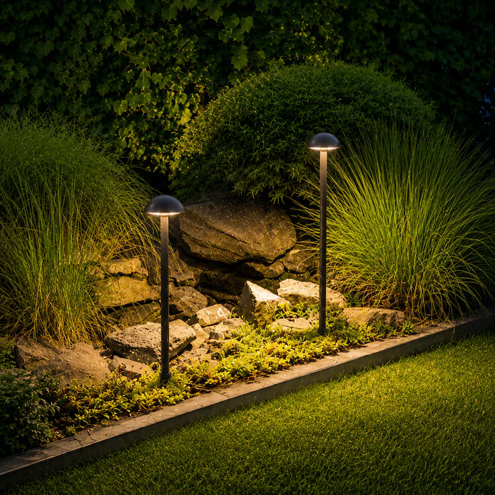 UBT-CRESCENT-BLK-3CCT CRESCENT 24V 6W PATH LIGHT