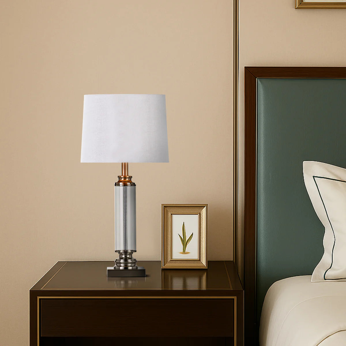 DORCEL TABLE LAMP