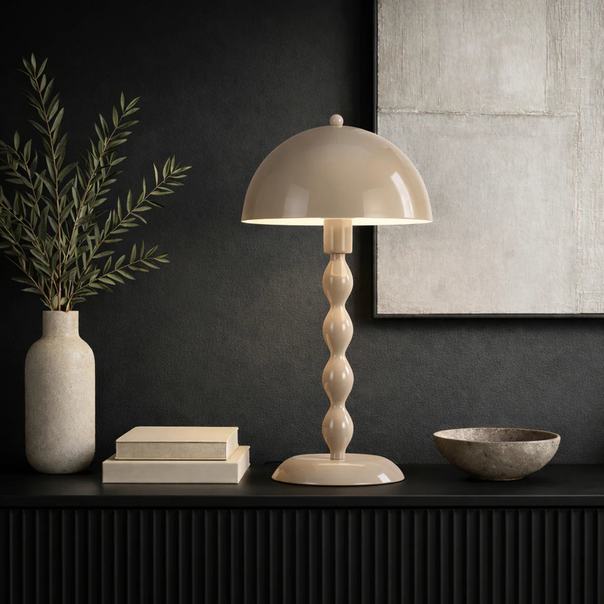 ESTIQ TABLE LAMP