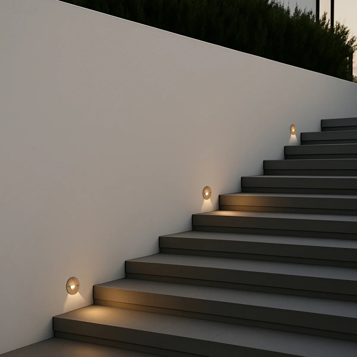 HALON BRASS STEP LIGHT
