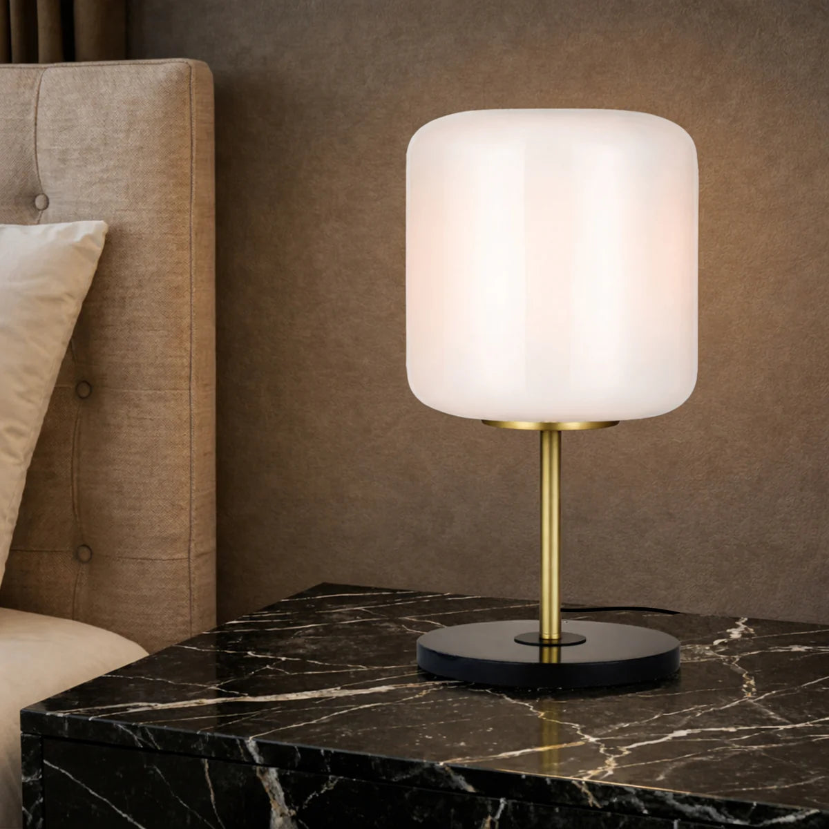 KOROVA TABLE LAMP