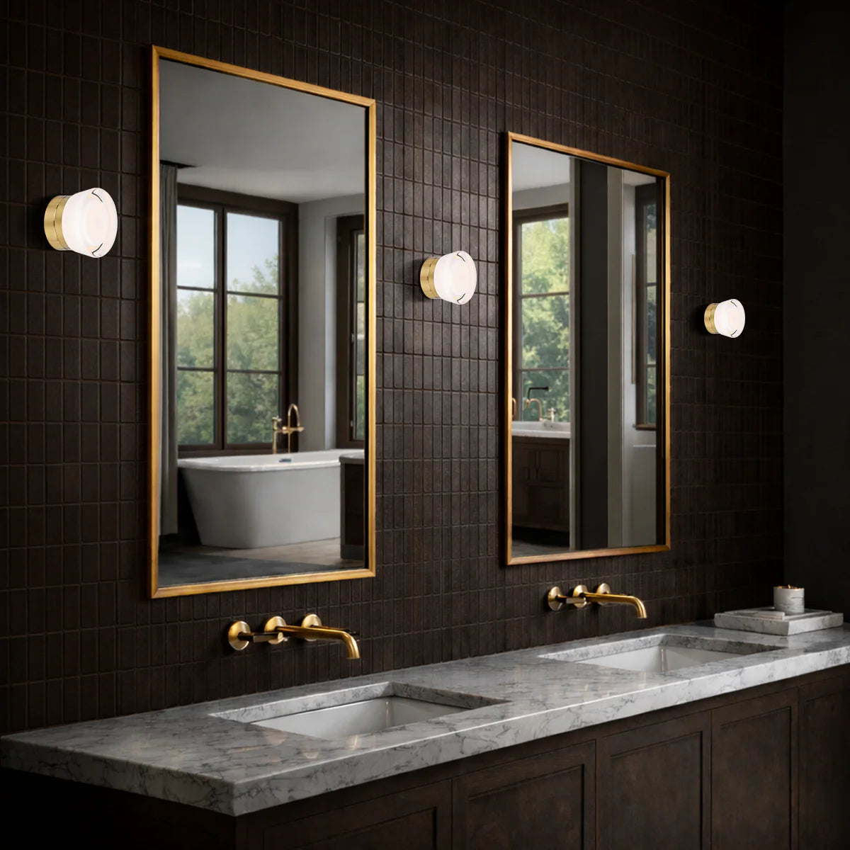 LOMIRA WALL LIGHT