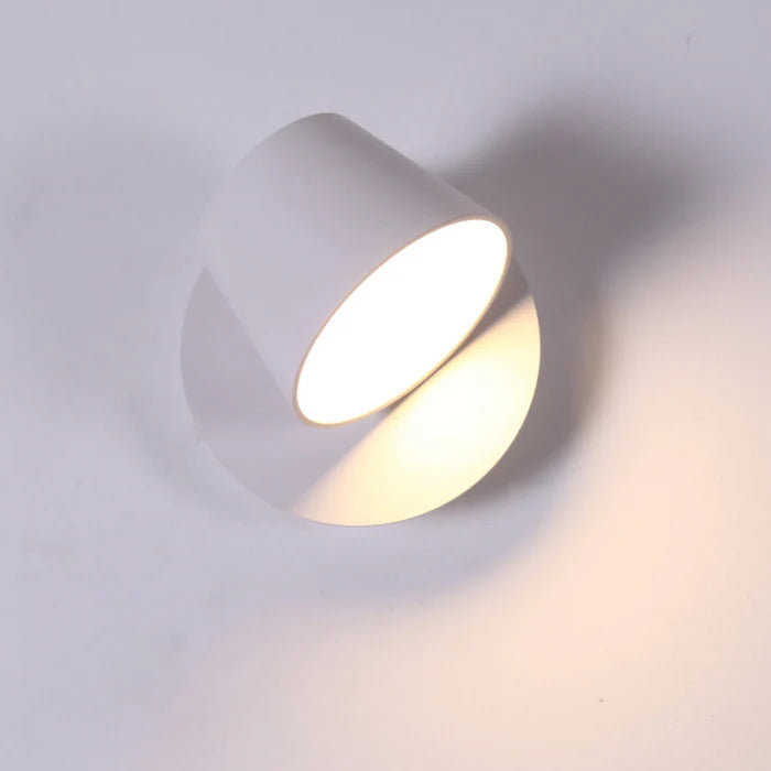 UWLYARRA1WH/BLK-WW Yarra Single Light with Switch