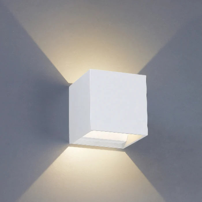 UWL42-WH/BLK-SQ-3CCT REFOCUS Square Up Down LED Wall Light