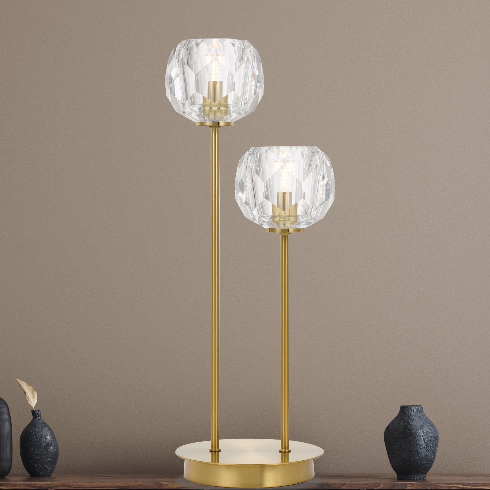 ZAHA 2 TABLE LAMP